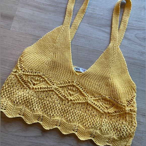 ZARA Crochet Knit Crop Top - Picture 2 of 4